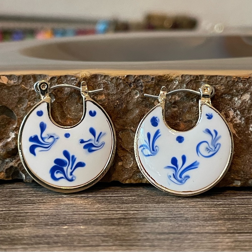 Chinoiserie Blue and White Enamel Gold Tone Hoop Earrings